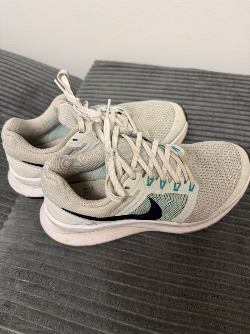Nike Women's Light Beige/Black Athletic Running Shoes